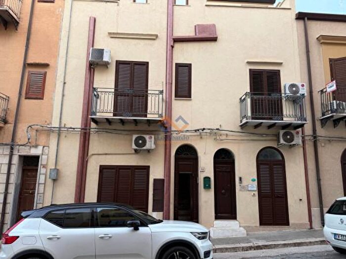 Appartamento quadrilocale in vendita in Via Giuseppe Verdi, Castellammare Del Golfo