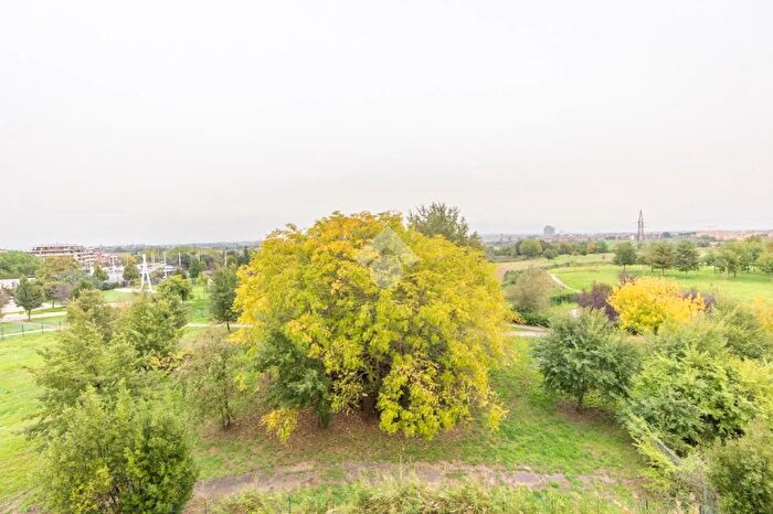 Appartamento trilocale in vendita in Via Amerigo Guasti, Roma