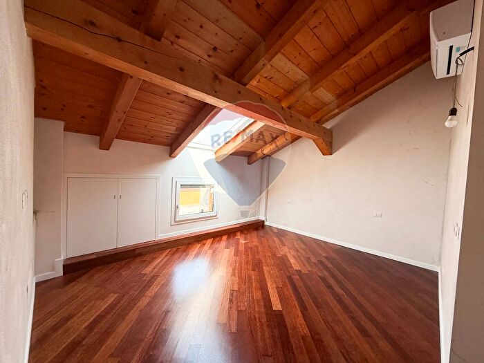 Appartamento bilocale in vendita in Via Mazzini, Vimercate