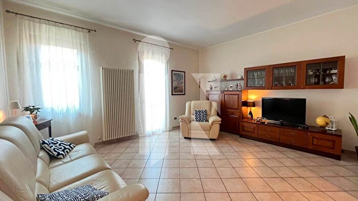 Appartamento quadrilocale in vendita in Mantova