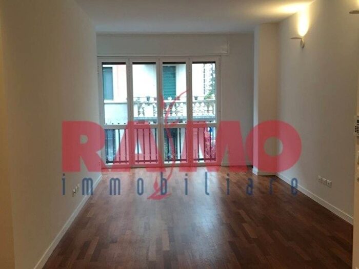 Appartamento trilocale in affitto in Via Romolo Gessi, Washington, Milano