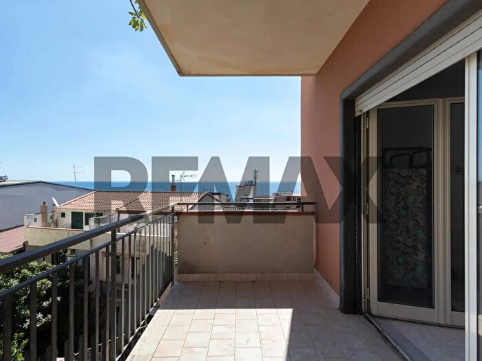 Appartamento bilocale in vendita in Via delle Fornaci, Giardini Naxos