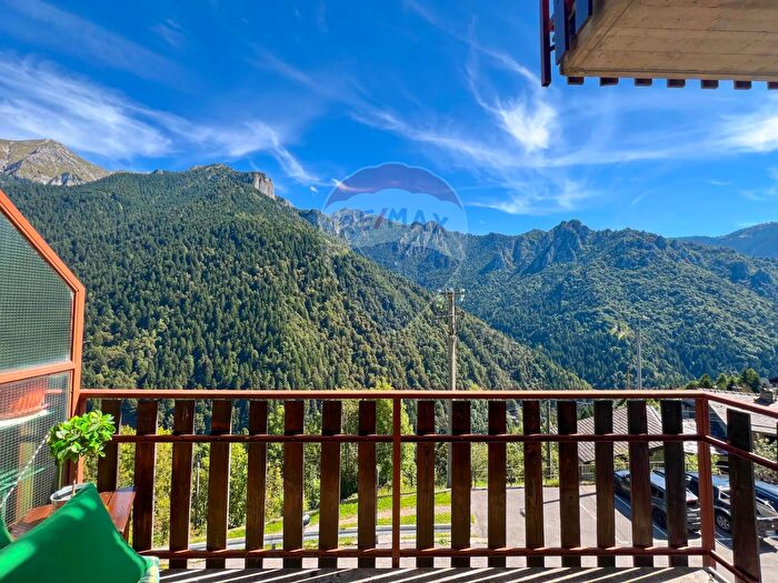 Appartamento trilocale in vendita in Via Sparavera, Mezzoldo