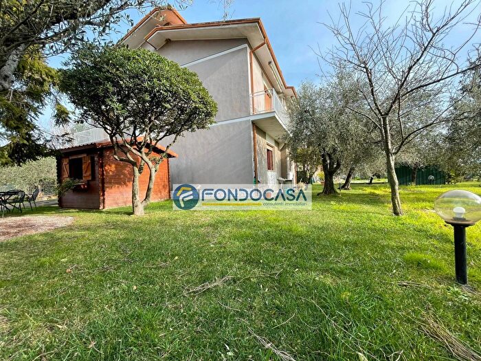 Casa con 5 locali in vendita in Via Borghetto, Fosdinovo