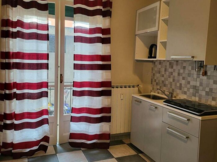 Appartamento monolocale in affitto in Piazza Borgo Dora, Aurora, Torino