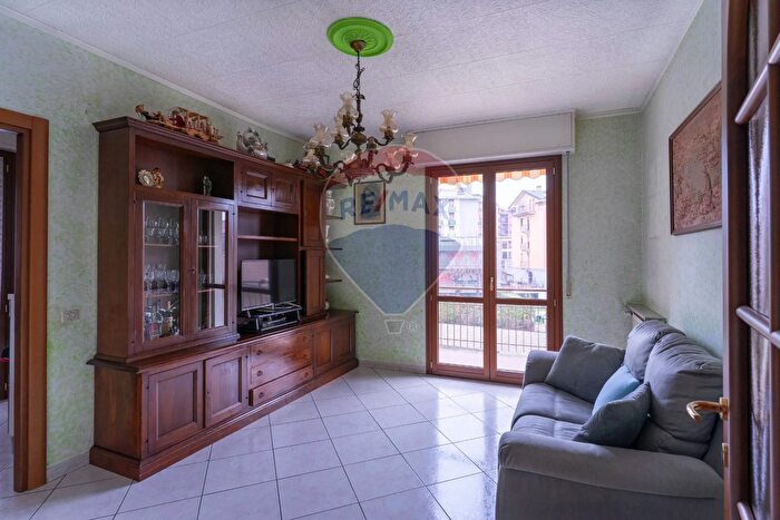 Appartamento trilocale in vendita in Novara