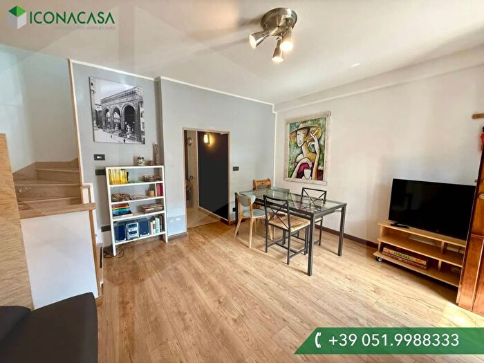 Appartamento trilocale in vendita in Via Francesco Zanardi, Bologna