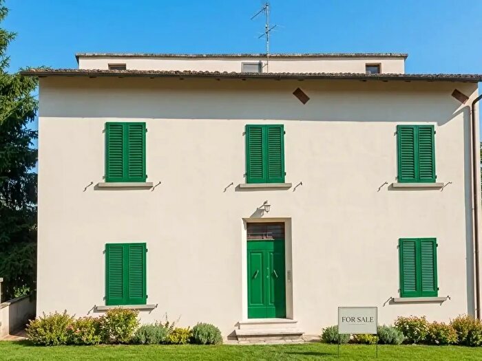 Casa con 6 locali in vendita in a Aldo Moro, San Miniato