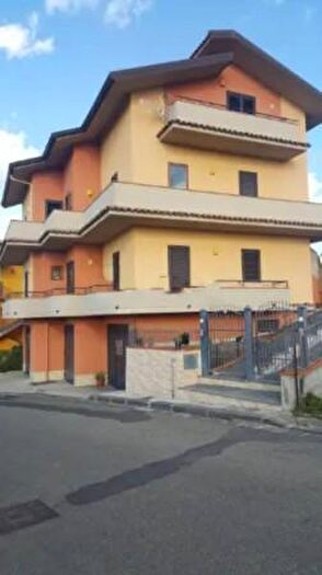 Appartamento con 5 locali in vendita in Via Enrico Berlinguer, Maletto
