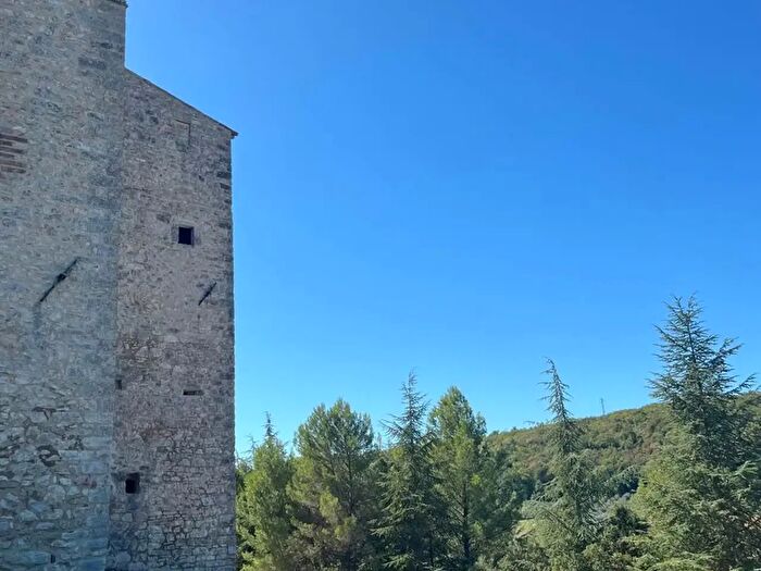 Casa con 12 locali in vendita in LocRocchette Vietri, Massa Martana