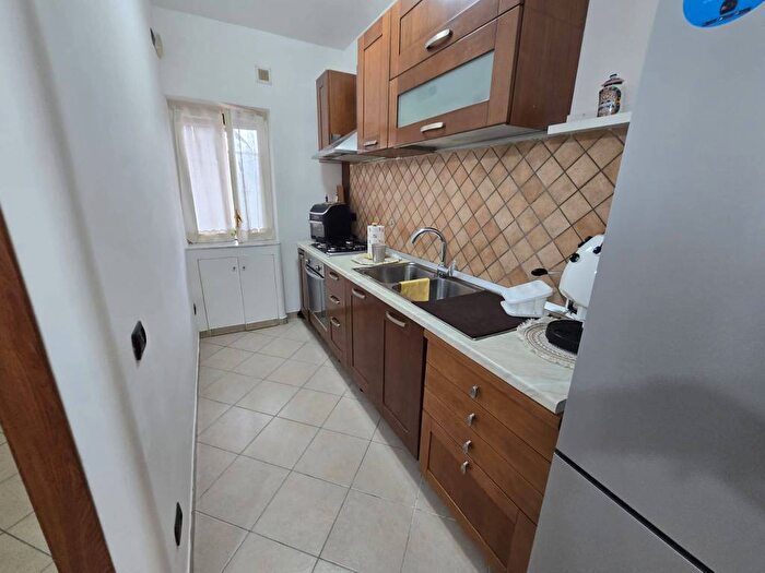 Appartamento monolocale in affitto in Via Comunale Cannavino, Pianura, Napoli