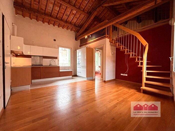 Appartamento trilocale in affitto in Contrà Santa Chiara, Centro Storico, Vicenza