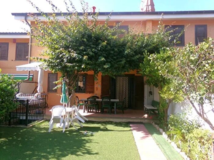 Casa trilocale in vendita in Via delle Tamerici, Anzio