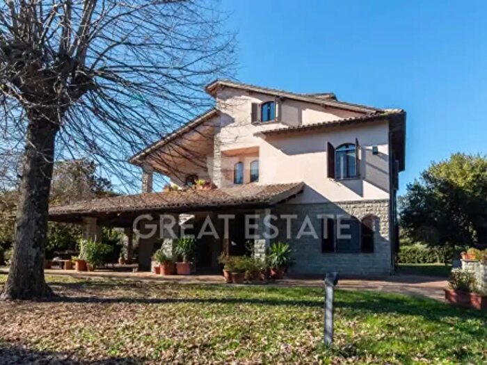 Casa con 6 locali in vendita in Sp, Porano