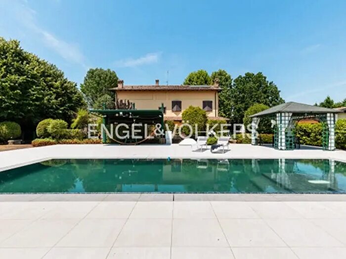 Casa con 6 locali in vendita in Via Emilia Ovest, Castelfranco Emilia