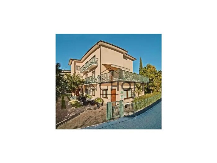 Casa con 5 locali in vendita in Cervia