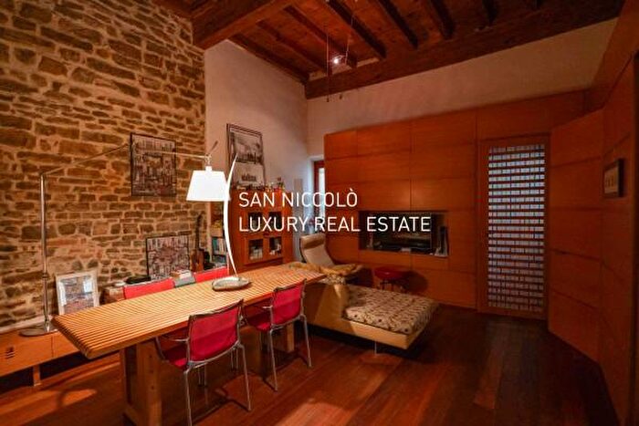 Appartamento trilocale in vendita in Piazza di Santa Croce, Firenze