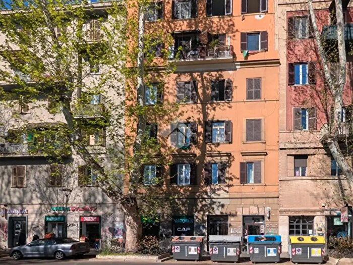 Appartamento bilocale in vendita in Via di Torpignattara, Roma