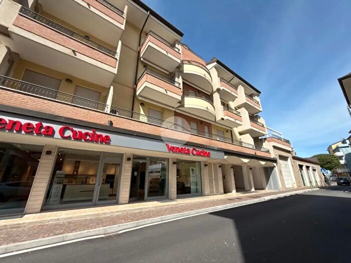Appartamento in vendita in Viale Adige, Chioggia