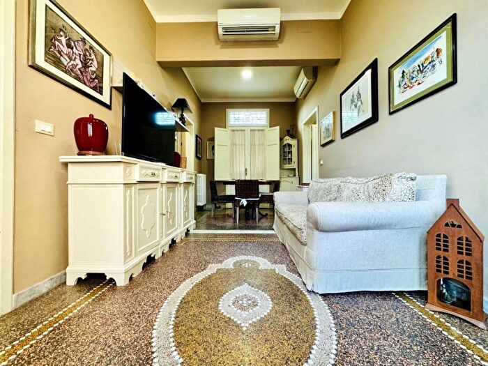 Casa quadrilocale in affitto in Via SantErmete, Centro, Forte dei Marmi