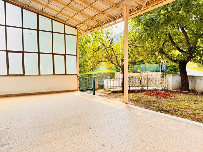 Appartamento bilocale in vendita in Casa Indipendente Via San Giuseppe, L'Aquila