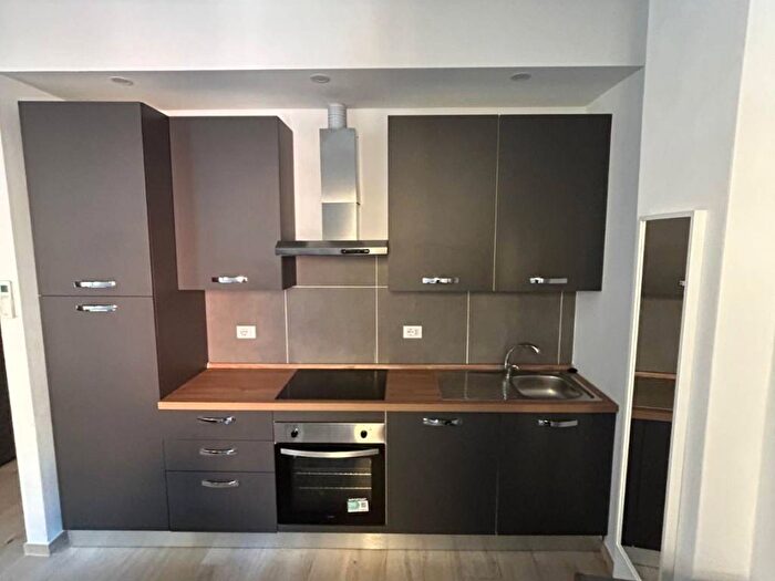 Appartamento monolocale in affitto in Via Savenella, Castiglione Tribunale, Bologna