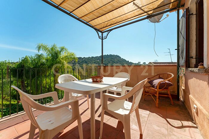 Casa trilocale in vendita in Baia Arcile, Augusta