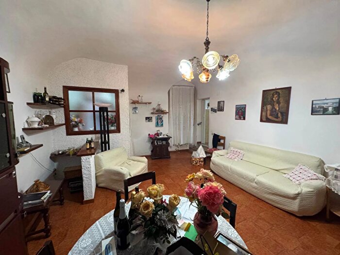 Appartamento quadrilocale in vendita in Gambassi Terme