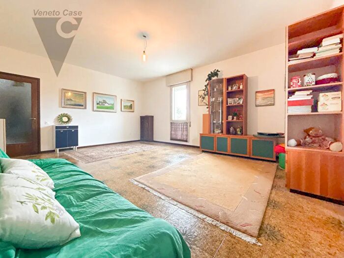 Appartamento con 5 locali in vendita in Noventa Padovana