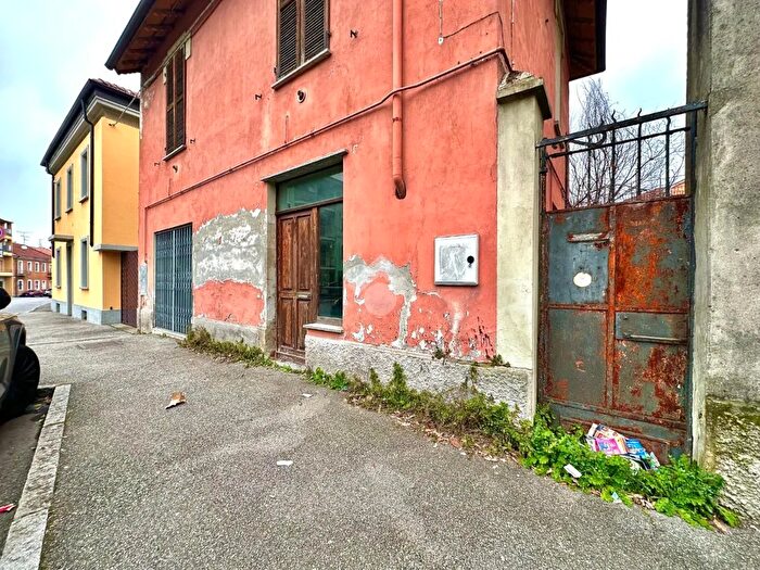 Case in Vendita e in Affitto - 3