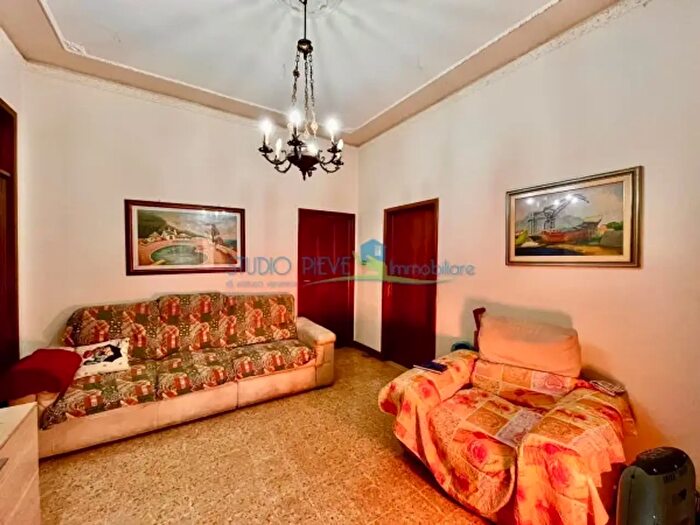 Appartamento con 6 locali in vendita in Via della Repubblica, Monsummano Terme