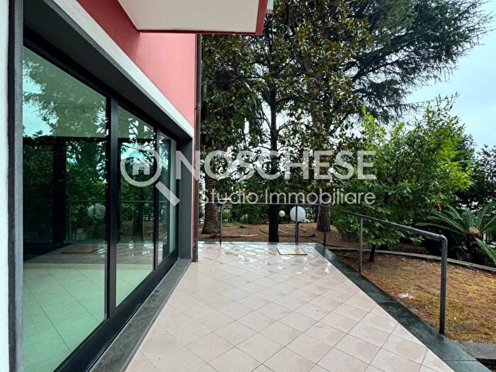 Appartamento trilocale in affitto in Viale delle Querce, Torrione Alto Sala Abbagnano, Salerno