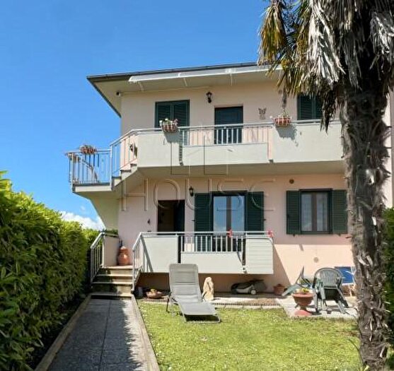 Appartamento trilocale in vendita in Via Federico Fellini E, Citta Di Castello