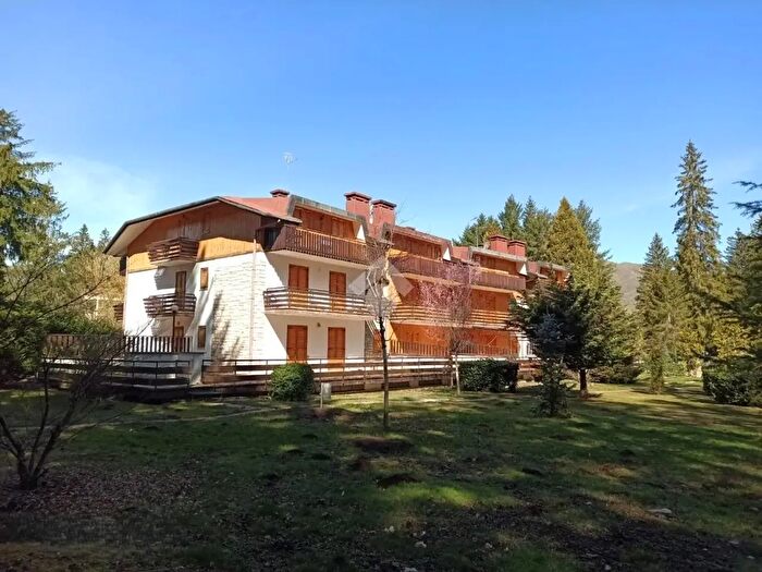 Appartamento bilocale in vendita in Viale Icilio Giorgio Mancini, Arcinazzo Romano