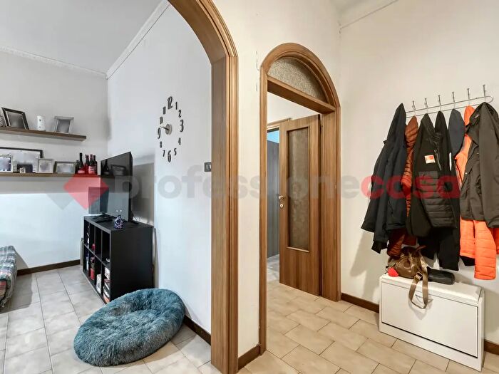 Appartamento trilocale in vendita in Via Duprè, Bologna