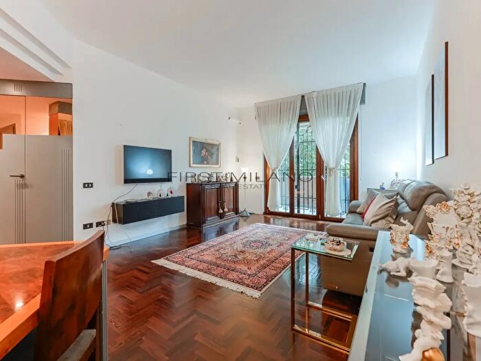 Appartamento quadrilocale in vendita in Via Giuseppe Sirtori Monza, Monza