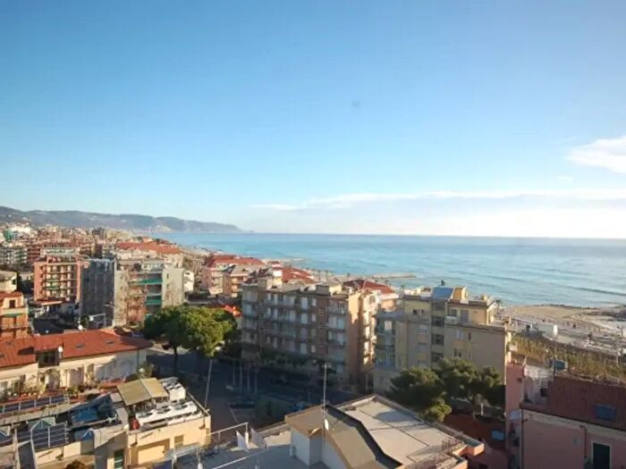 Appartamento bilocale in vendita in Via Montevideo, Borghetto Santo Spirito