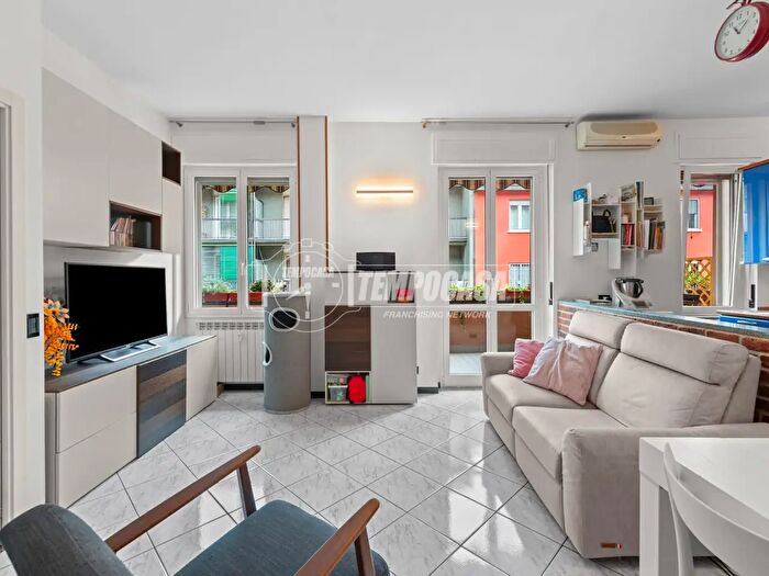 Appartamento trilocale in vendita in Via Luigi Resnati, Milano