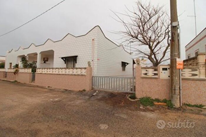 Casa trilocale in vendita in Strada Mari, Lizzano