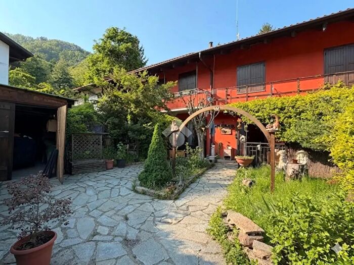 Casa con 5 locali in vendita in Borgata Martinetto, Cumiana