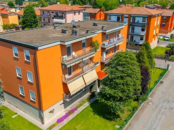 Appartamento trilocale in vendita in Via Pedora, Baricella