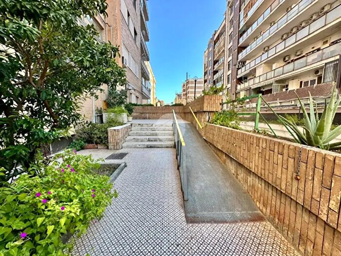 Appartamento quadrilocale in vendita in Via Scipione Bobbio, Napoli