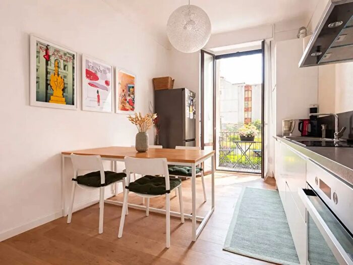 Appartamento bilocale in vendita in Via Giovanni da Procida, Milano