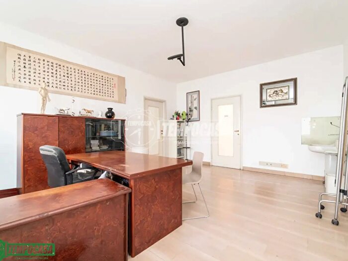 Appartamento trilocale in vendita in Corso Buenos Aires, Milano