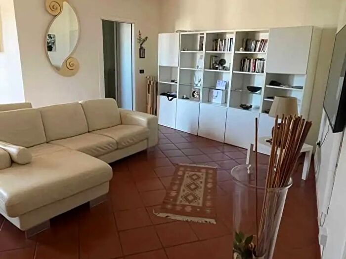 Appartamento trilocale in vendita in Via Perrino, Brindisi