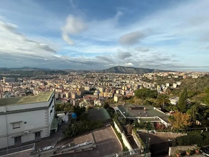 Appartamento quadrilocale in vendita in Via Alessandro Manzoni, Napoli