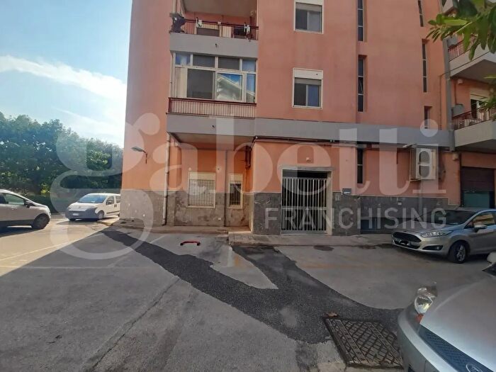 Appartamento trilocale in vendita in Siracusa