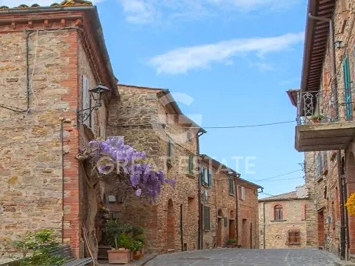 Appartamento con 6 locali in vendita in Via Uliveto, Parrano