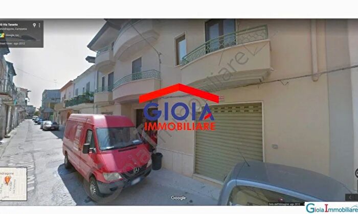 Appartamento in affitto in Via Taranto Mondragone Campania, Mondragone