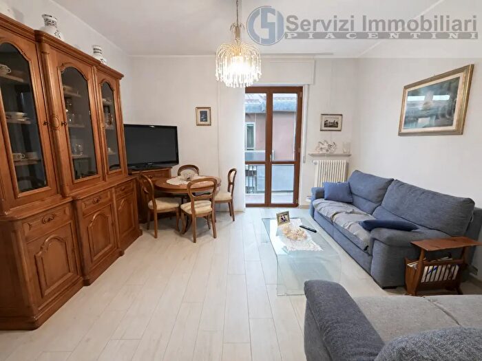 Appartamento quadrilocale in vendita in Via San Giuseppe, Piacenza